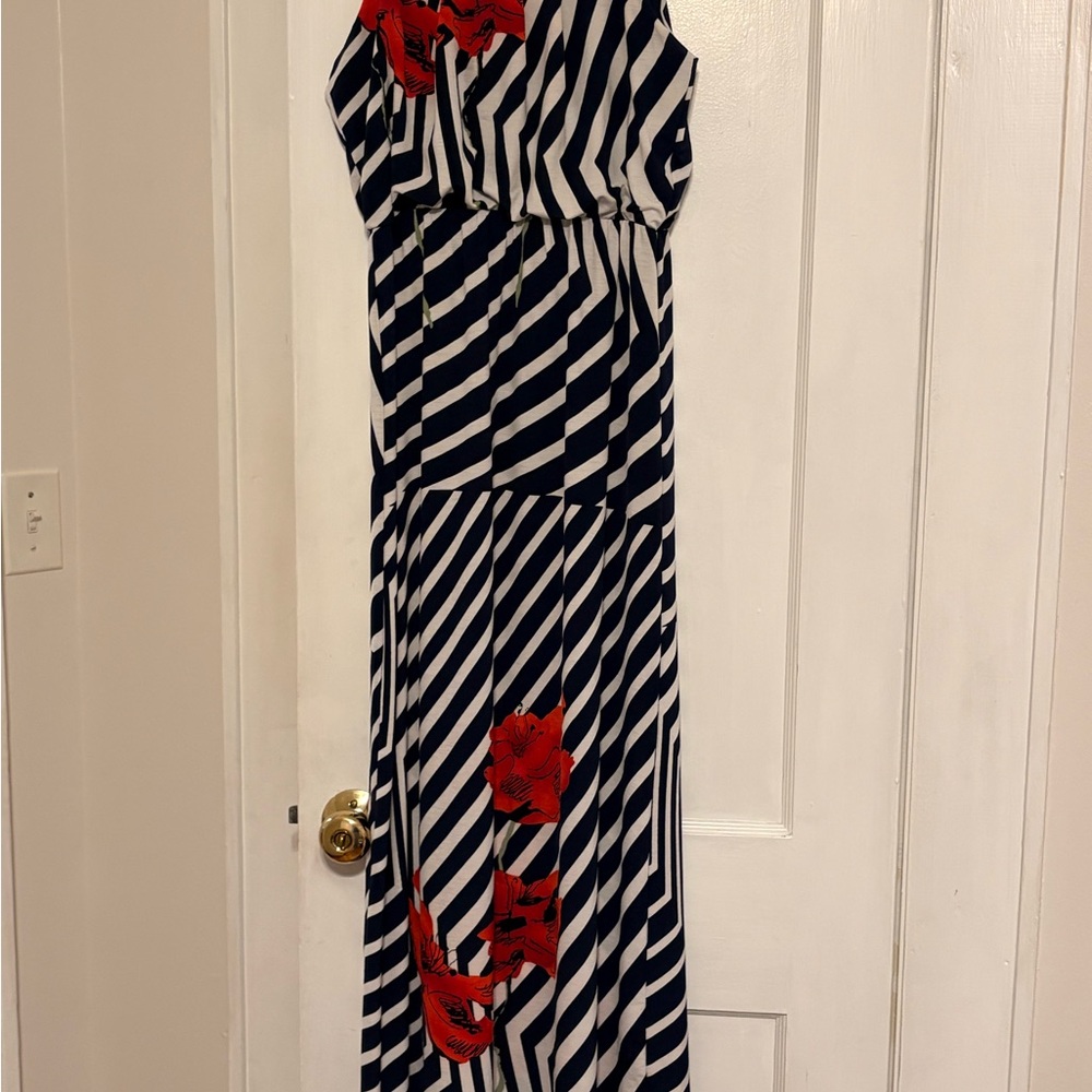 Bundle of 2 maxi dresses with floral accents - Picture 10 of 13